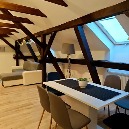 Dama Apartament *