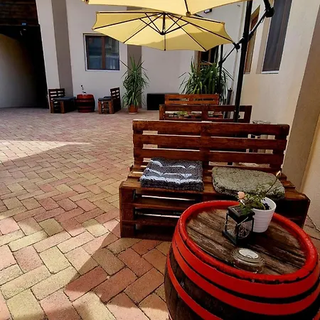 Dama Apartament